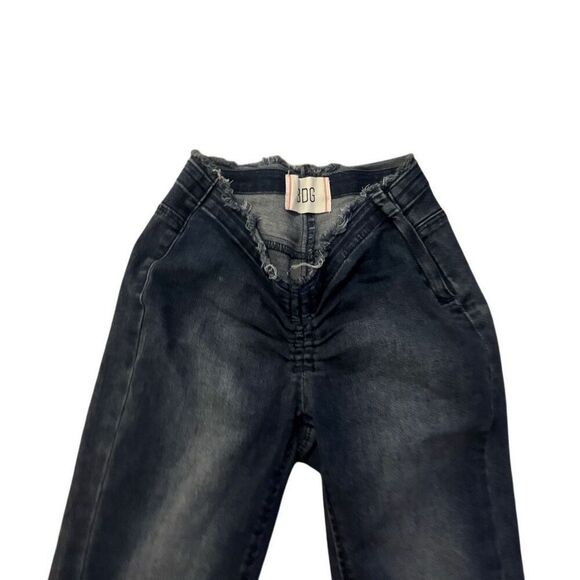 BDG Blue flared low rise ruched dipped V flare jeans size 24 - Picture 3 of 4